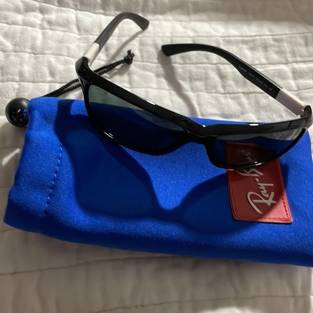Ray-Ban Sunglasses w/ Carrying Case (Toddler Size)
